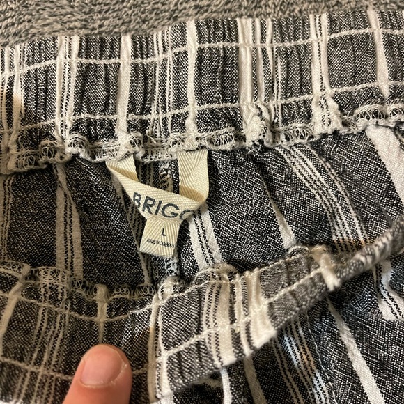 Lightweight striped pants. Briggs, size L. - Picture 2 of 3